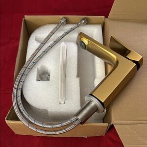 Cotton Gold / Brass Modern Faucet